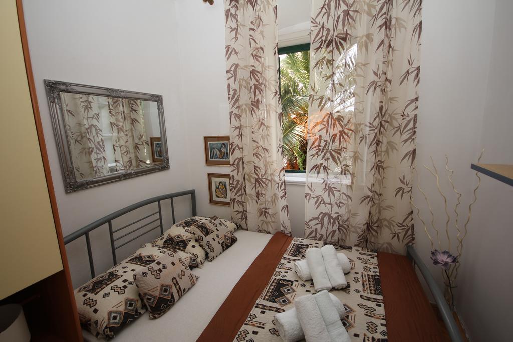 Apartment Adriatica City Макарска Экстерьер фото